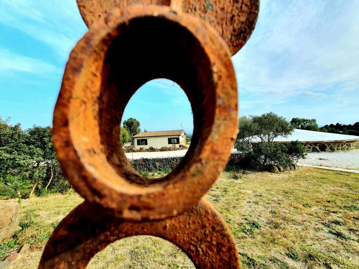 Villini Cortesas オロゼーイ エクステリア 写真