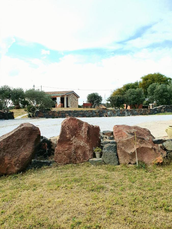 Villini Cortesas オロゼーイ エクステリア 写真